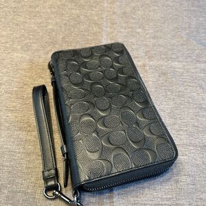Coach Double Zip Travel Organizer Wallet Clutch in Signature Embossed Leather